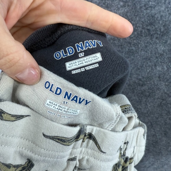 Old Navy Boys 2 piece Pajamas 5T Long Sleeve & Pant Dinosaurs Monsters Lot of 3 - Picture 10 of 15